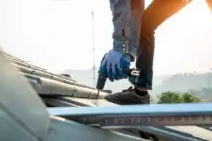 Exterior Ladder Safety Tips: Don’t Ignore These