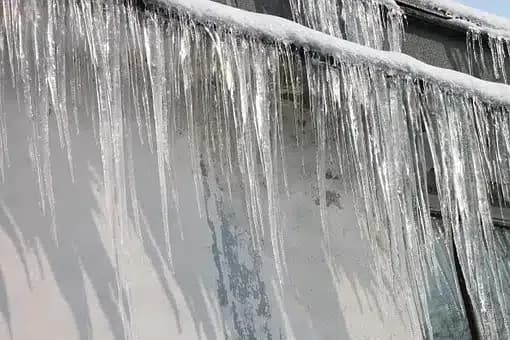 Gutter damage from snow