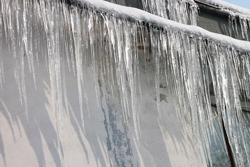 Are Ice Dams Dangerous or Damaging?